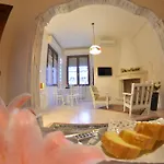 Il Cerchio D Acqua 3* 奥里亚